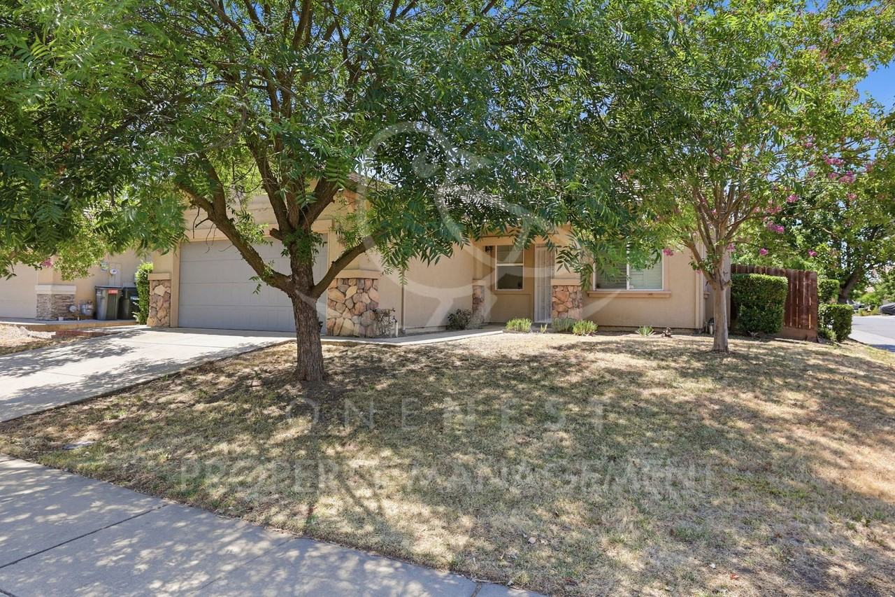 3518 Garden Rose Dr - Photo 2 of 20