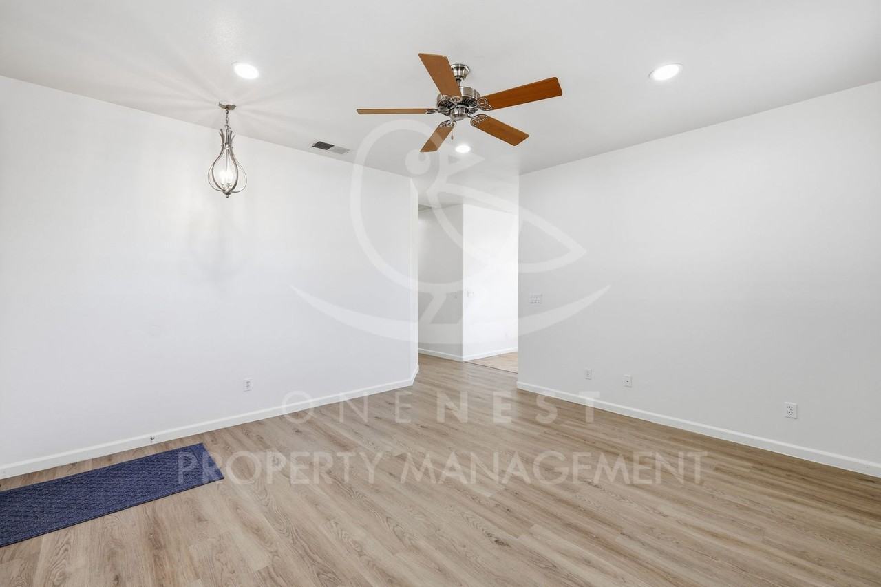 3518 Garden Rose Dr - Photo 4 of 20