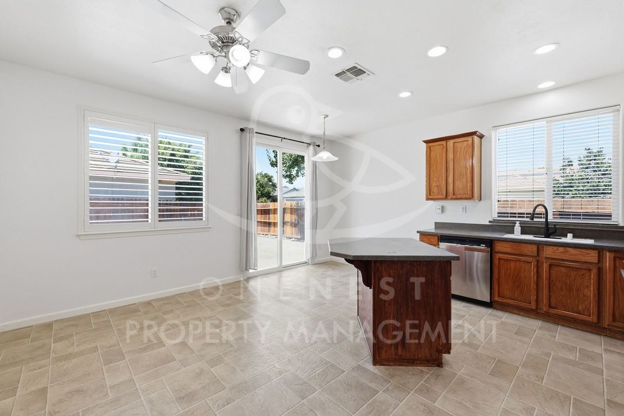 3518 Garden Rose Dr - Photo 5 of 20