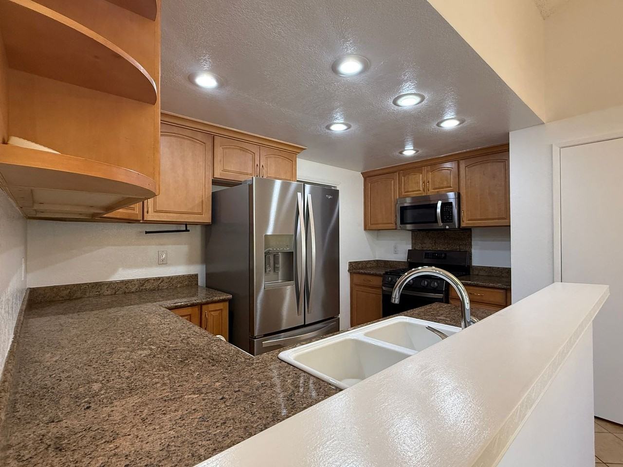 3257 Tenley Dr - Photo 5 of 18