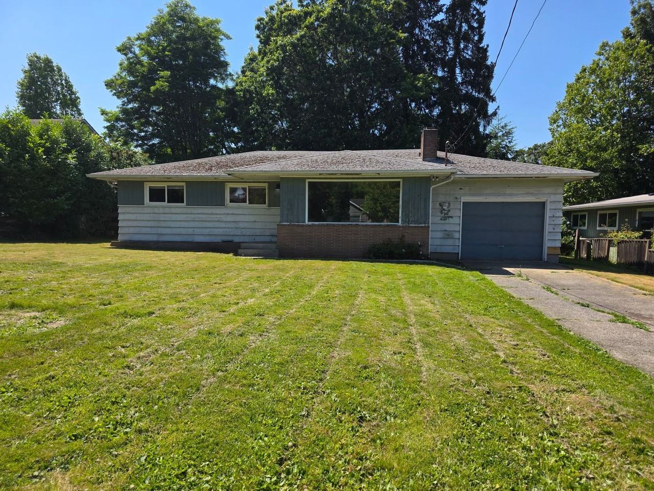 1315 Pacific St - Photo 2 of 14