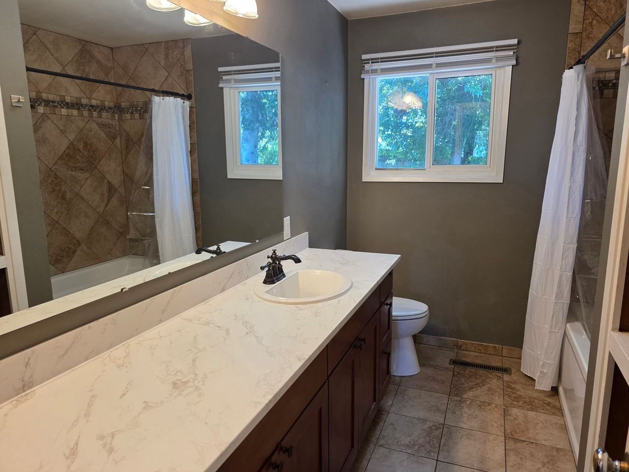 1315 Pacific St - Photo 6 of 14