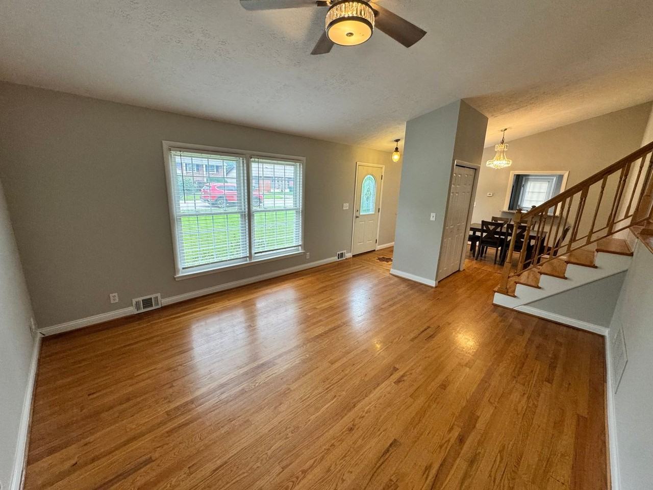 8016 Broadfern Dr - Photo 5 of 50