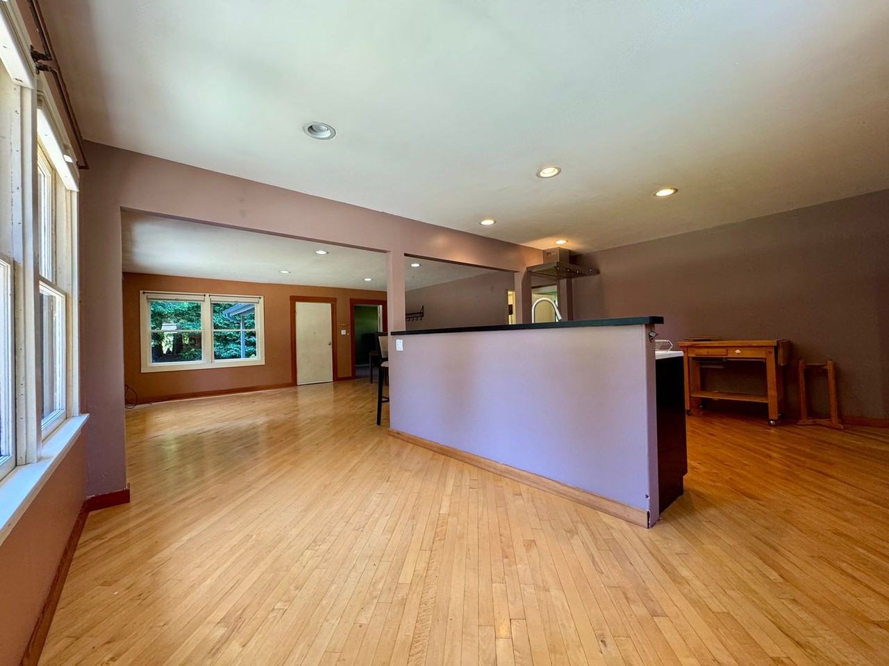 654 Grotzman Rd - Photo 5 of 17