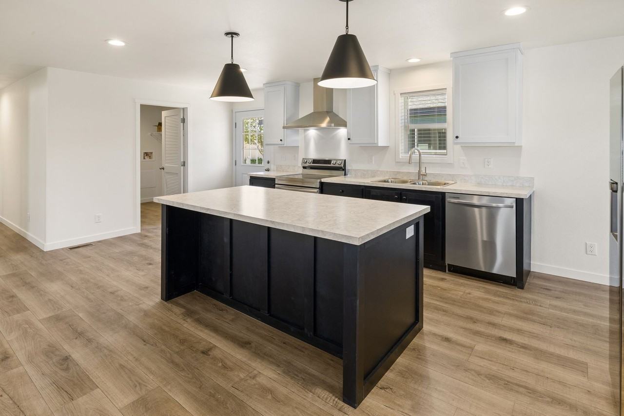 Aspen Grove MHP LLC - Photo 2 of 23