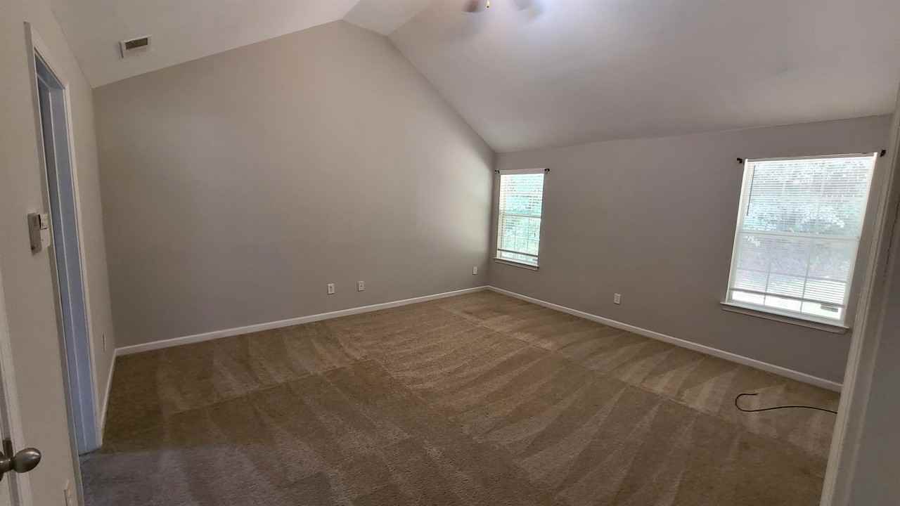 1593 Queen Elizabeth Dr #1 - Photo 7 of 18