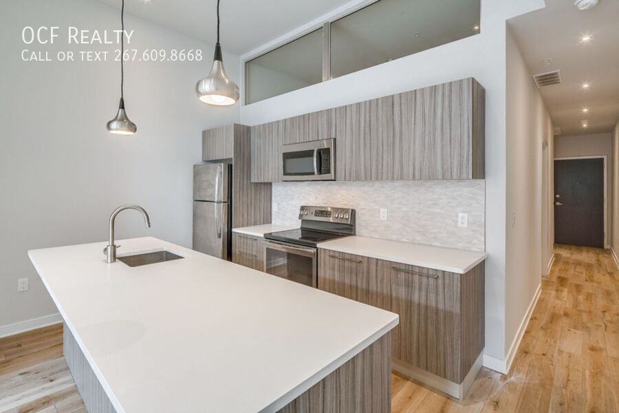 412 S 13th St #413 - Photo 3 of 13