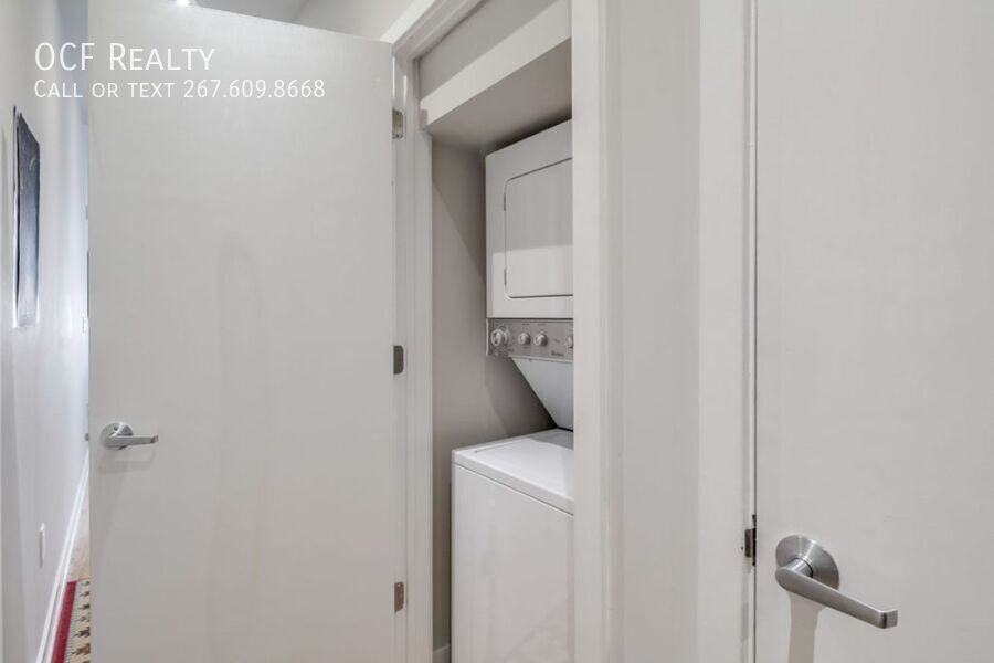 412 S 13th St #214 - Photo 6 of 9