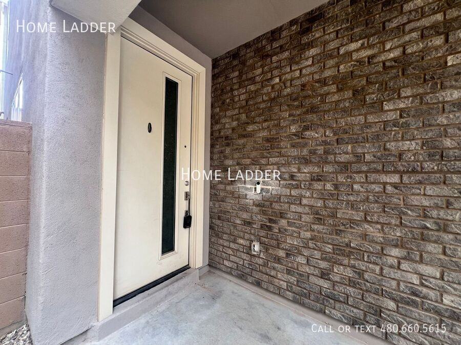 7055 W Jasper Dr - Photo 2 of 40