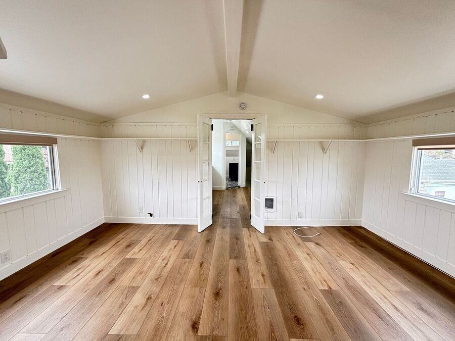 1642 Russell St #C - Photo 5 of 17