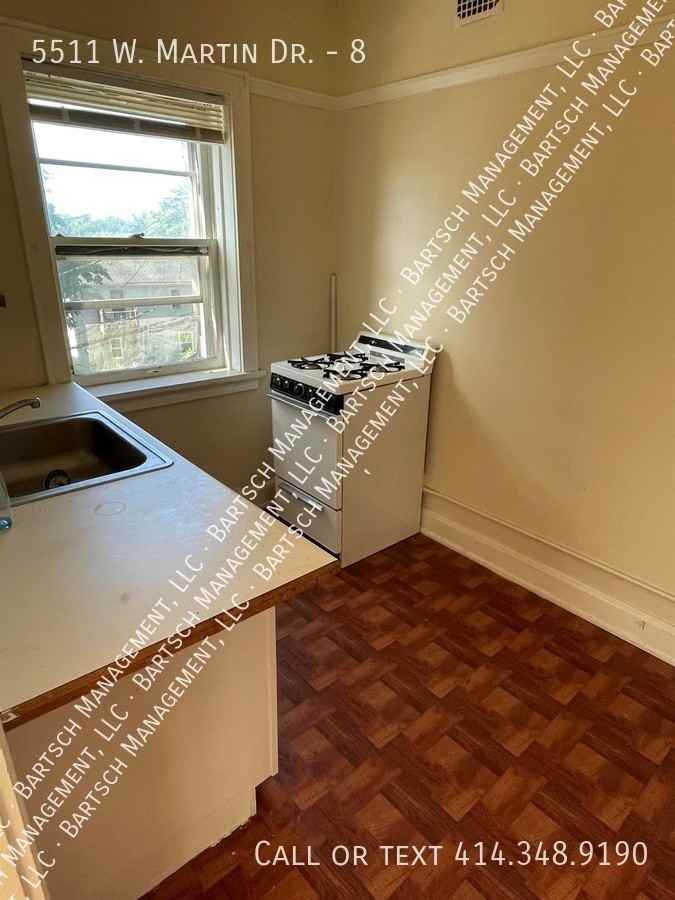 5511 W Martin Dr #8 - Photo 2 of 8
