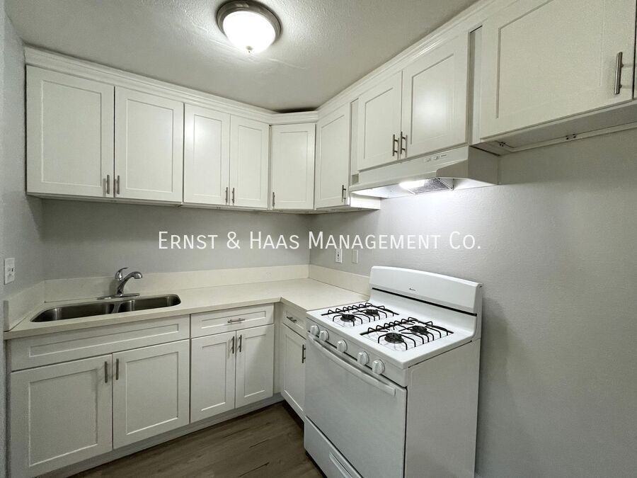 5917A Atlantic Ave - Photo 2 of 7