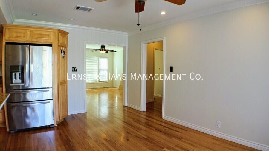 2953 Silva St - Photo 6 of 30