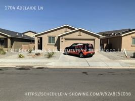 featured image of 1704 Adelaide Ln
