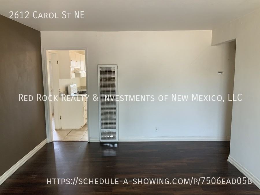 2612 Carol St Ne - Photo 4 of 23