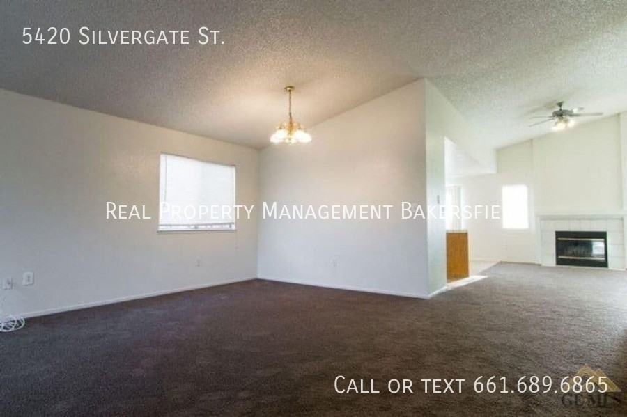 5420 Silvergate St - Photo 4 of 20