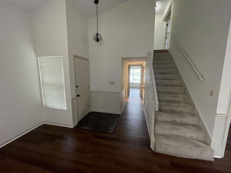 100 Coconut Grove Dr - Photo 3 of 25