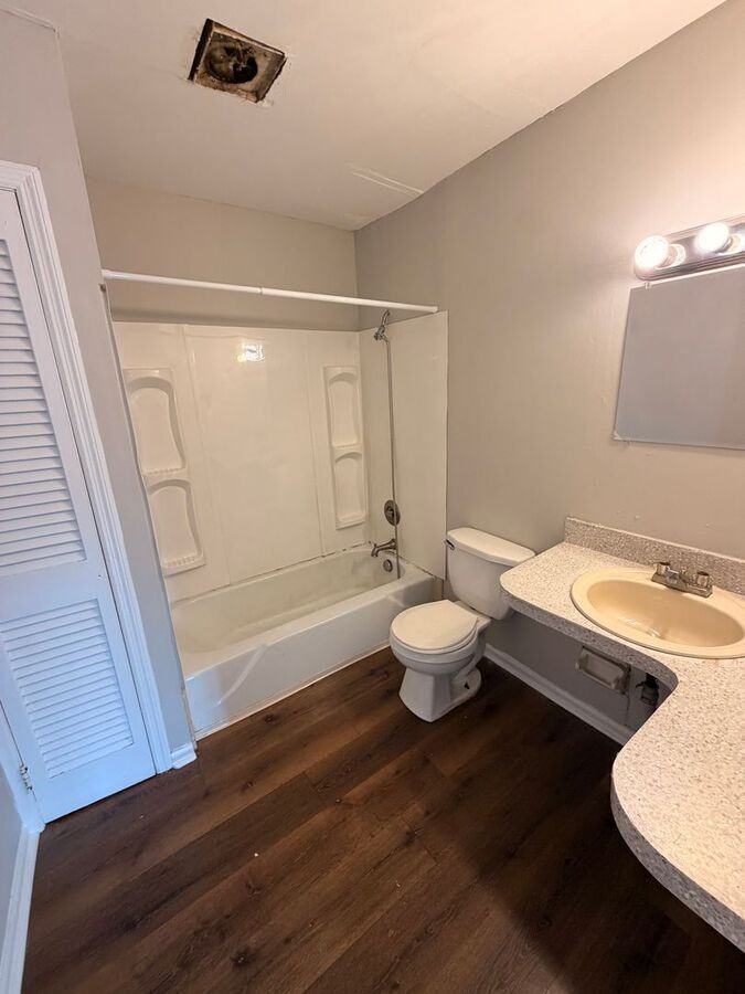 1708 Jennifer Rd #B - Photo 7 of 33