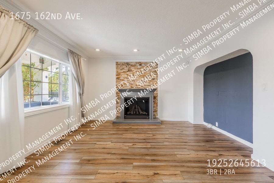 1675 162nd Ave - Photo 5 of 33