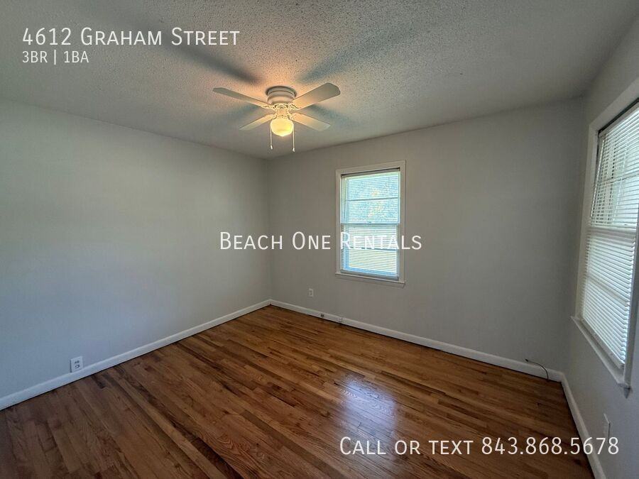 4612 Graham St - Photo 5 of 9