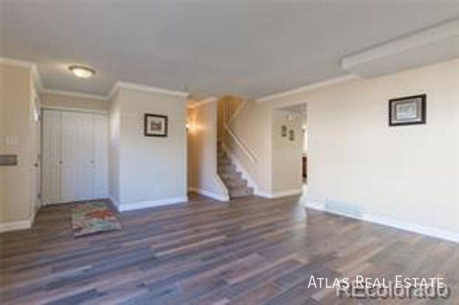 3931 S Boston St - Photo 5 of 36