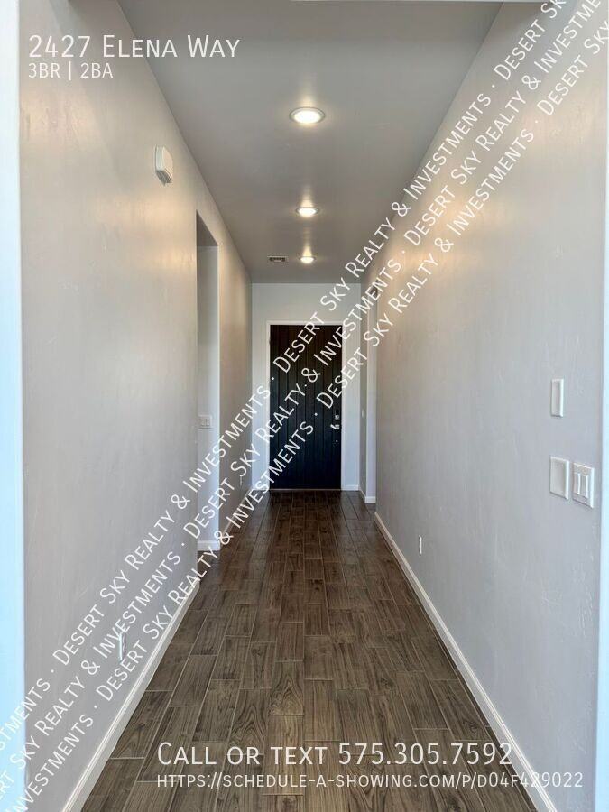 2427 Elena Way - Photo 4 of 29
