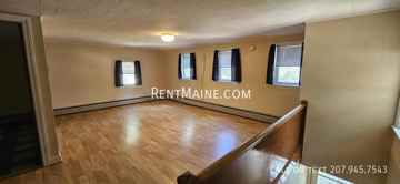 featured image of 5 1/2 Hudson St