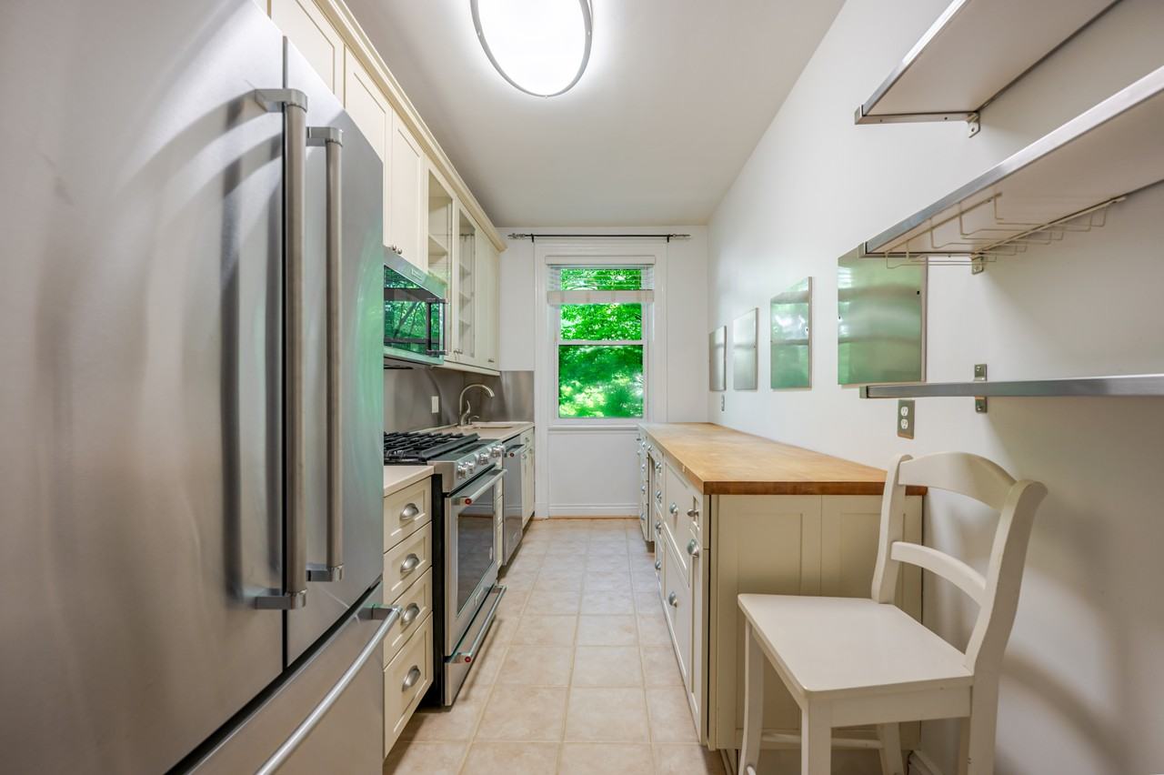 3100 Connecticut Ave Nw #202 - Photo 6 of 21