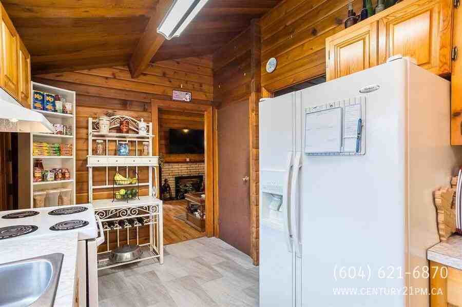 2853 Mccallum Rd - Photo 4 of 30