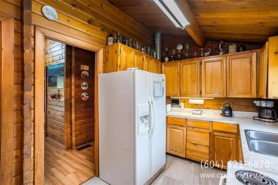 2853 Mccallum Rd - Photo 6 of 30