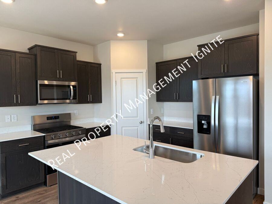21237 Se Pelee Dr - Photo 2 of 18