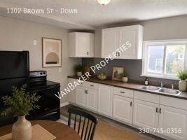 featured image of 1102 Brown St #DOWN