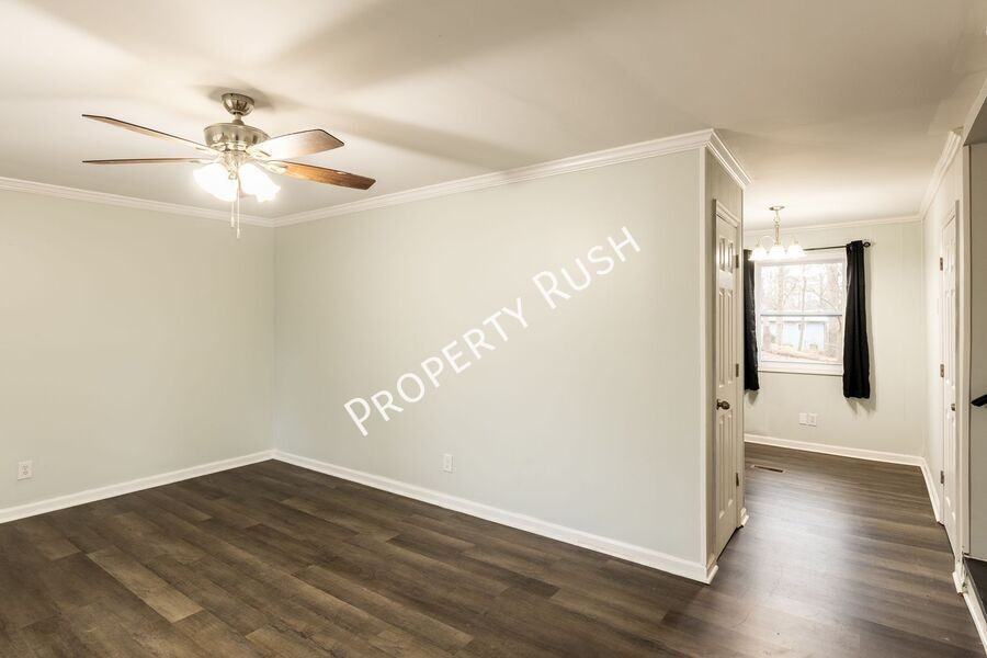 2290 Malibu Dr Se #A - Photo 5 of 22