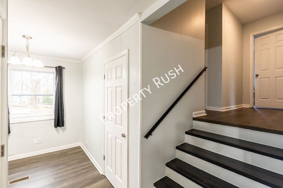 2290 Malibu Dr Se #A - Photo 6 of 22