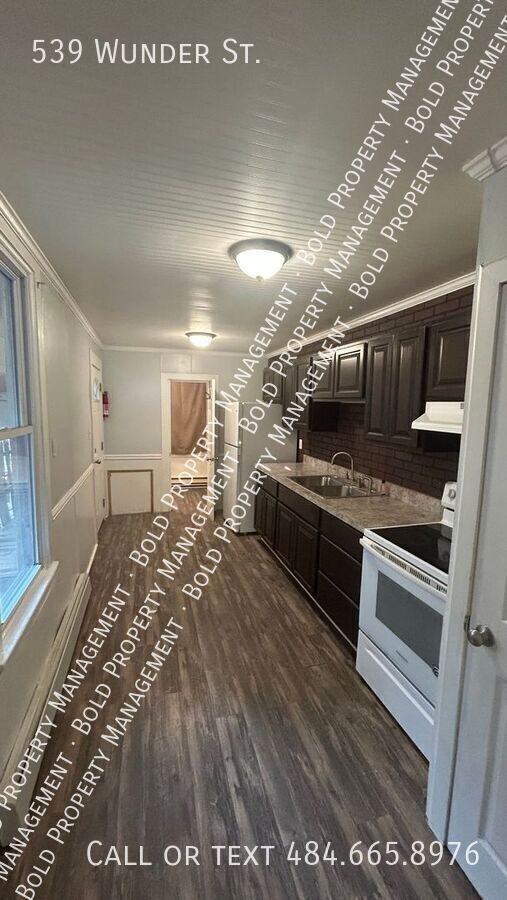 539 Wunder St - Photo 2 of 13