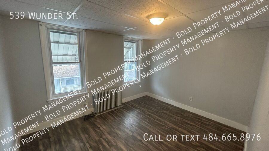 539 Wunder St - Photo 3 of 13