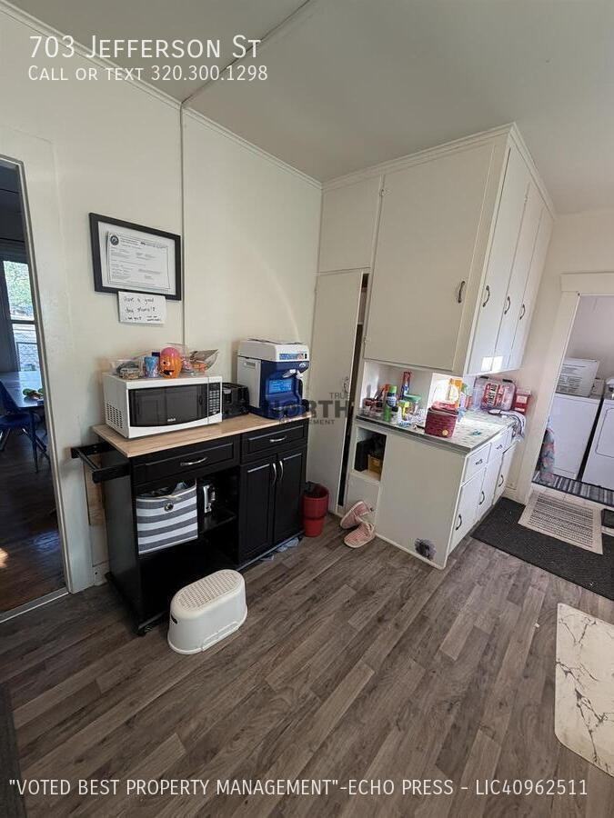 703 Jefferson St - Photo 4 of 50