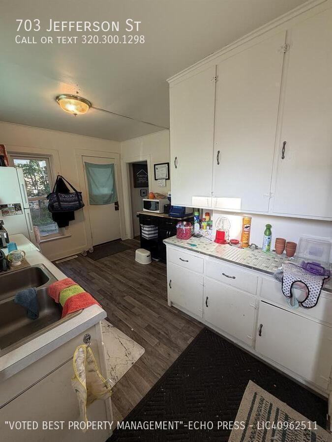 703 Jefferson St - Photo 5 of 50