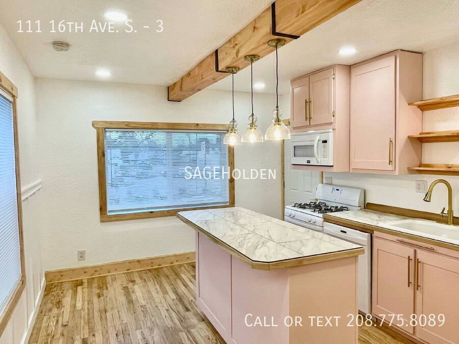 111 16th Ave S #3 - Photo 3 of 18