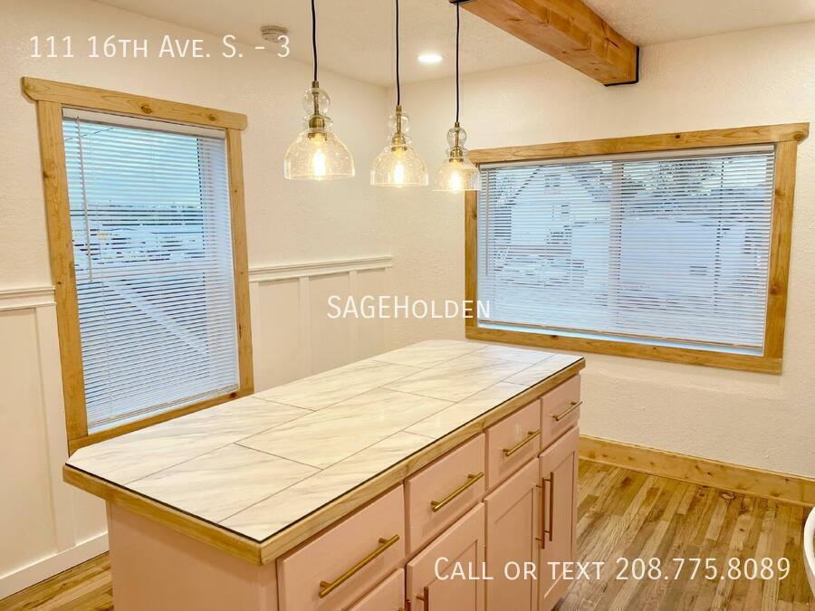 111 16th Ave S #3 - Photo 5 of 18
