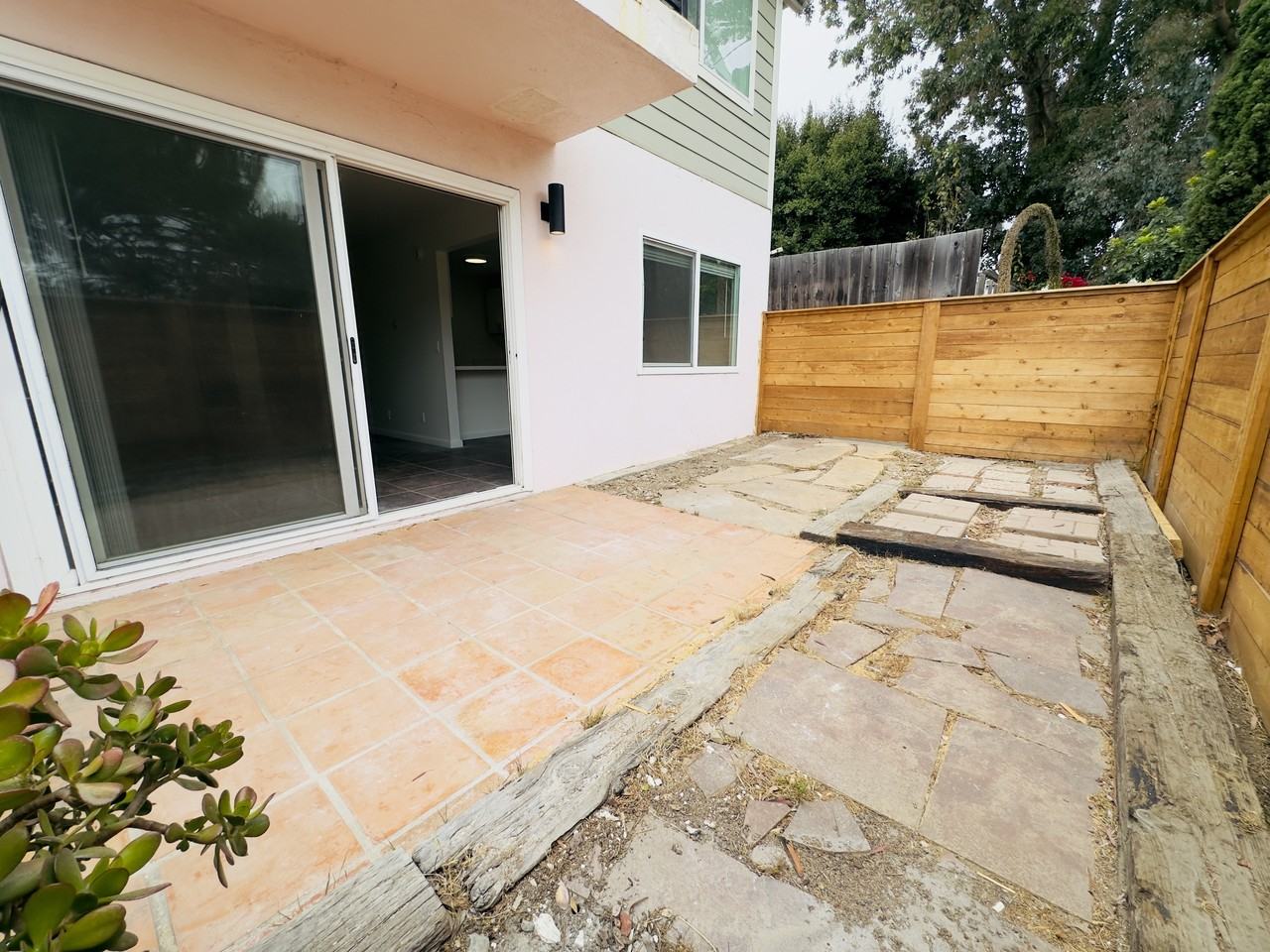 1036 Del Mar Ave - Photo 5 of 8
