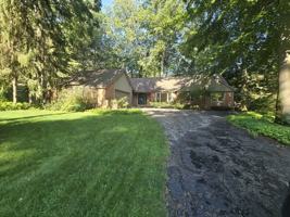 featured image of 1268 Oakhampton Rd