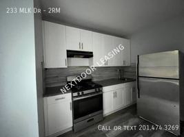 featured image of 233 Martin Luther King Jr Dr #2RM