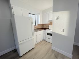 360 Tecumseh Rd W #208 - Photo 1 of 1