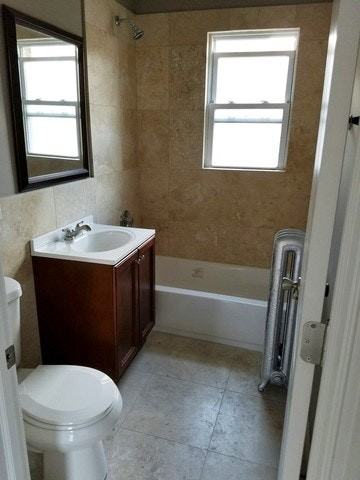 1644 West Pratt Boulevard, Unit 1J - Photo 4 of 6