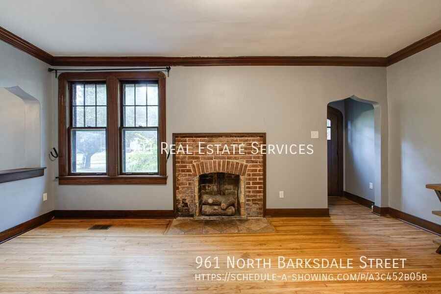 961 N Barksdale St - Photo 5 of 22