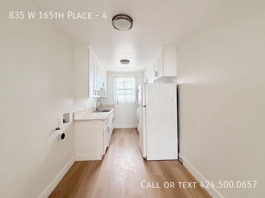 835 W 165th Pl #4 - Photo 2 of 8