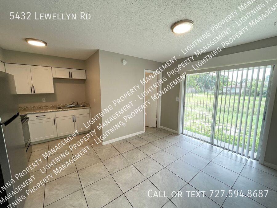 5432 Lewellyn Rd - Photo 5 of 14