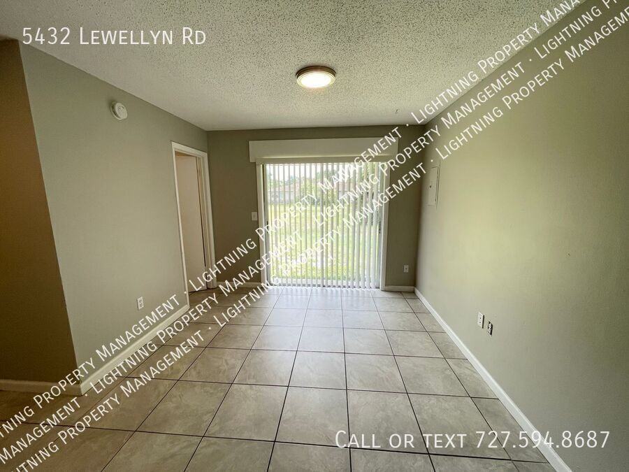 5432 Lewellyn Rd - Photo 6 of 14