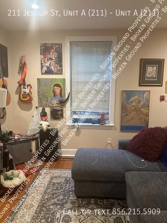 211 S Jessup St #A211 - Photo 3 of 17